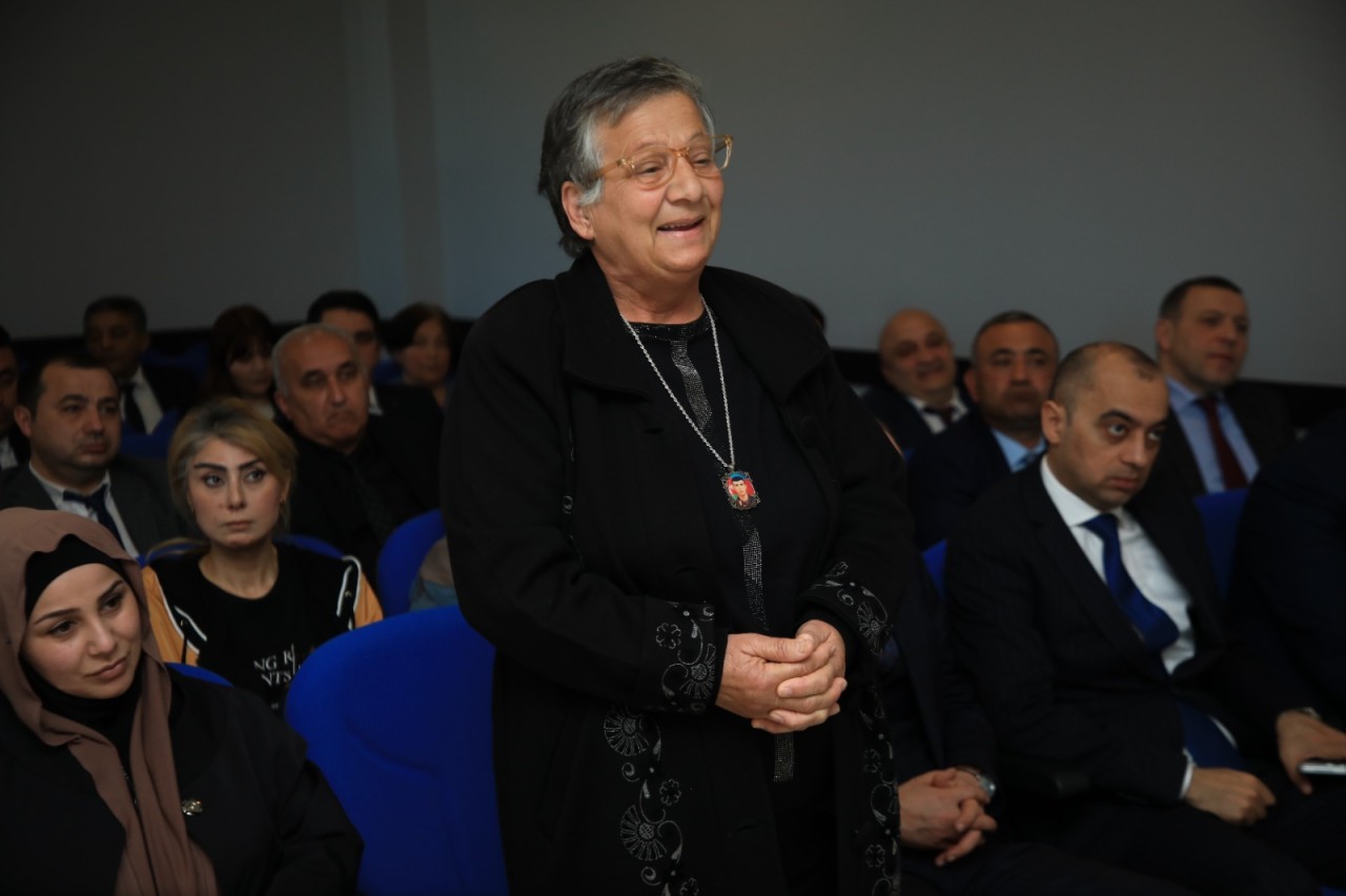 İcra başçısı Niyazi Bayramov vətəndaşlarla görüşdü - FOTOLAR